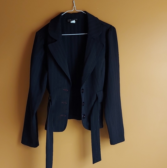 Tie Waist Blazer - Picture 2 of 9